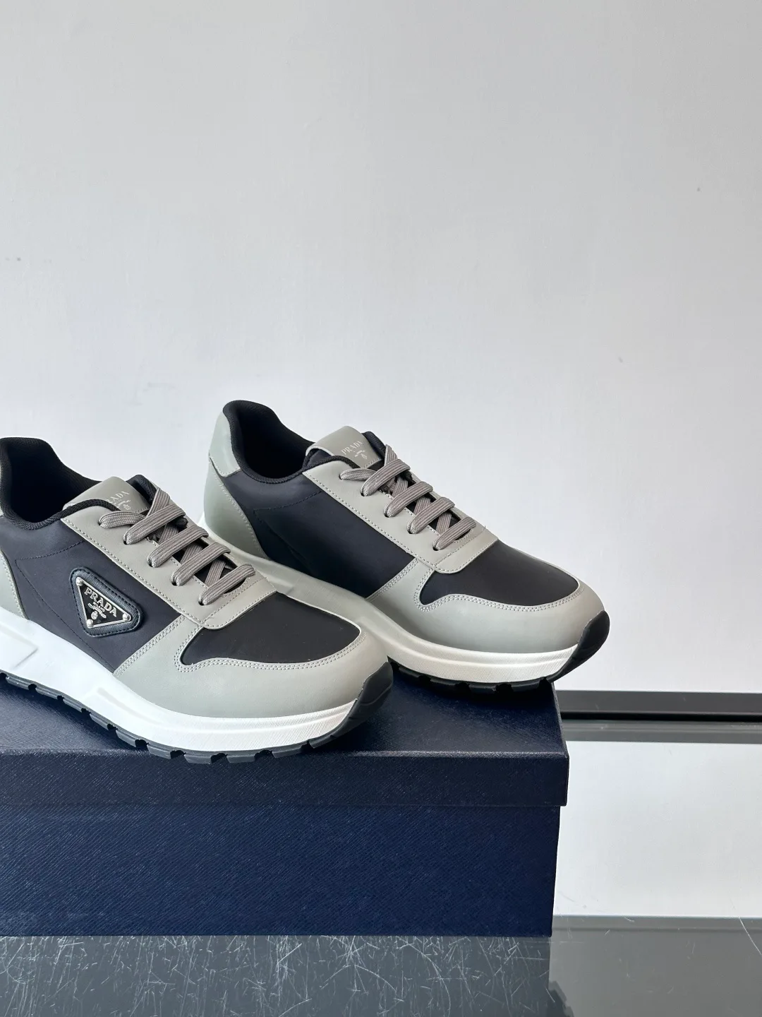 Кроссовки Мужские Prada 316126