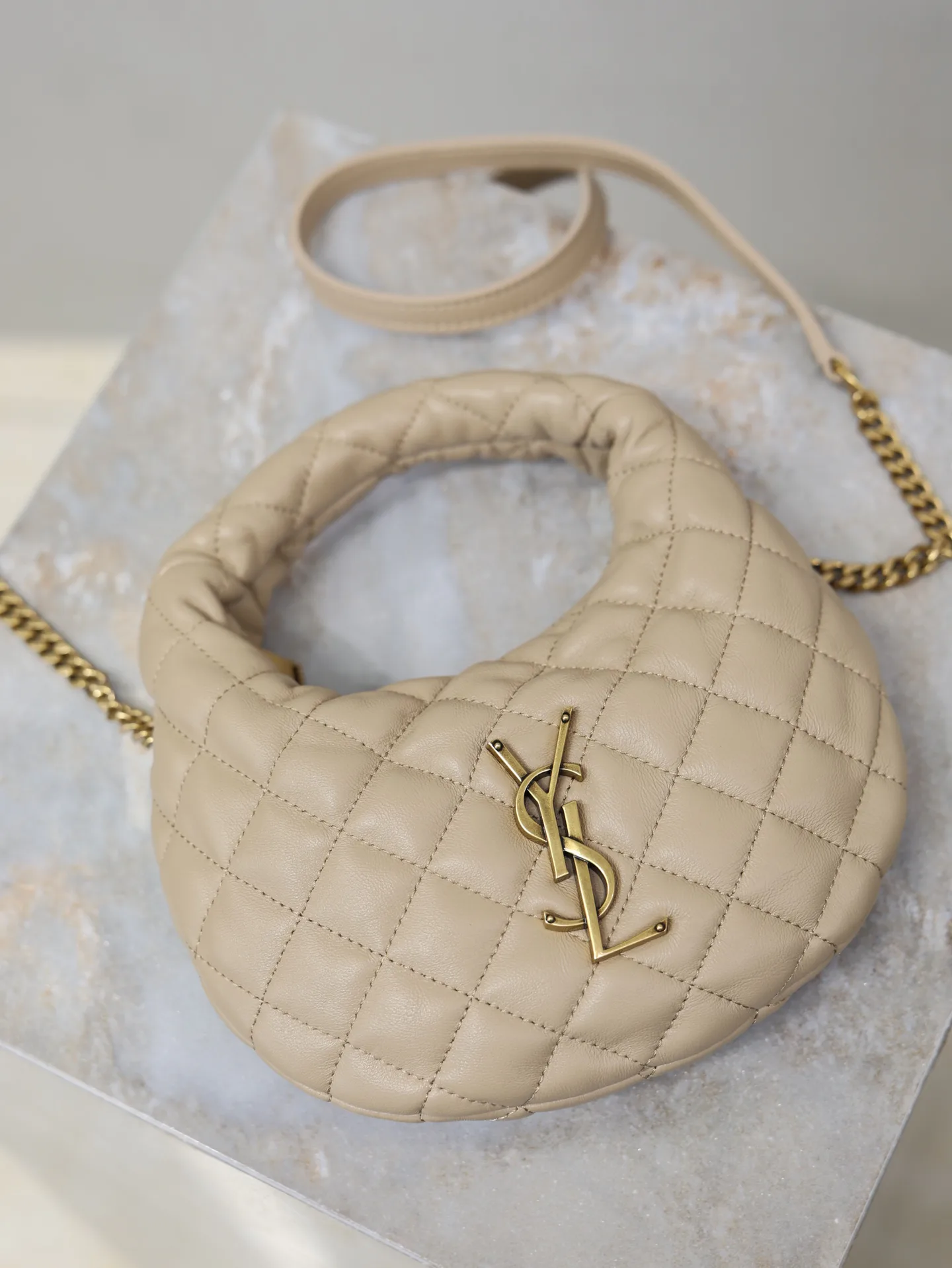 Сумки На Ремне Женские Saint Laurent 11504322