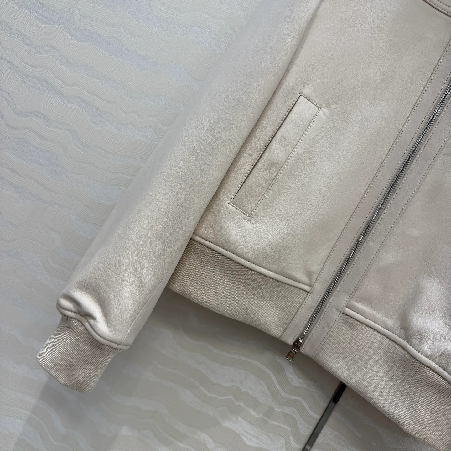 Кожаные Куртки И Дублёнки Женские Brunello Cucinelli 18172962
