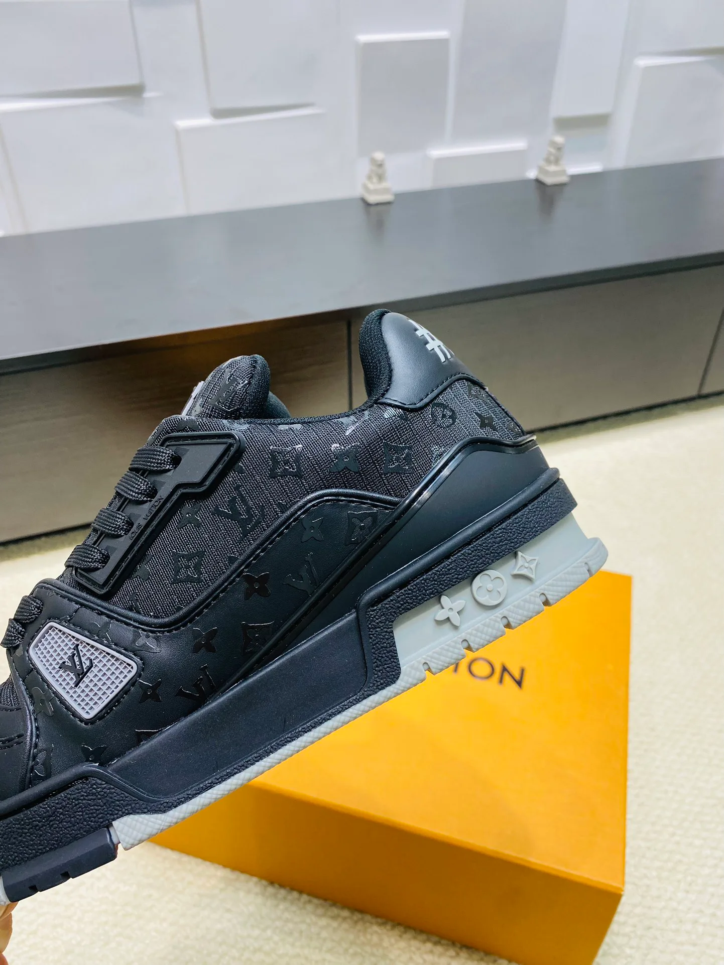 Кроссовки Женские Louis Vuitton 467048