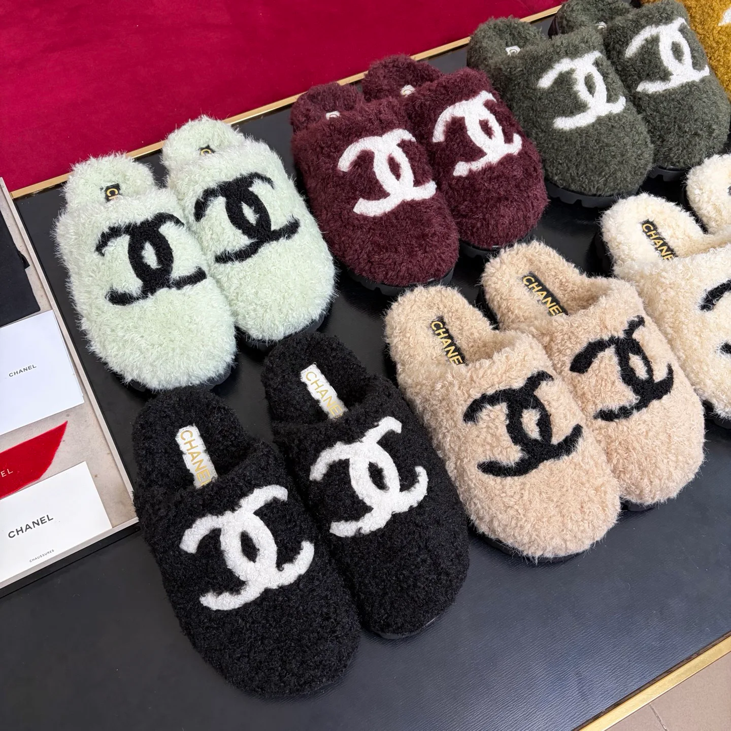Тапочки Женские Chanel 18725774
