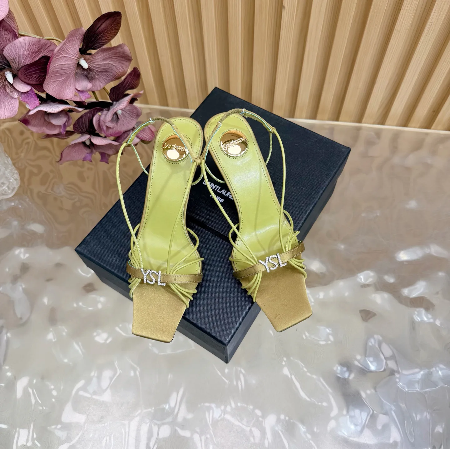 Босоножки Женские Saint Laurent 3892770
