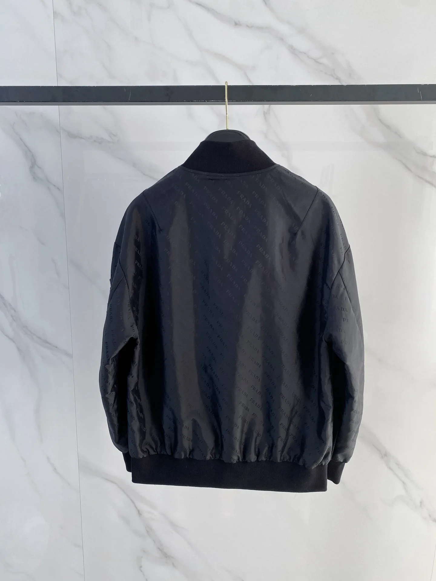 Куртки И Пуховики Мужские Prada 11664840