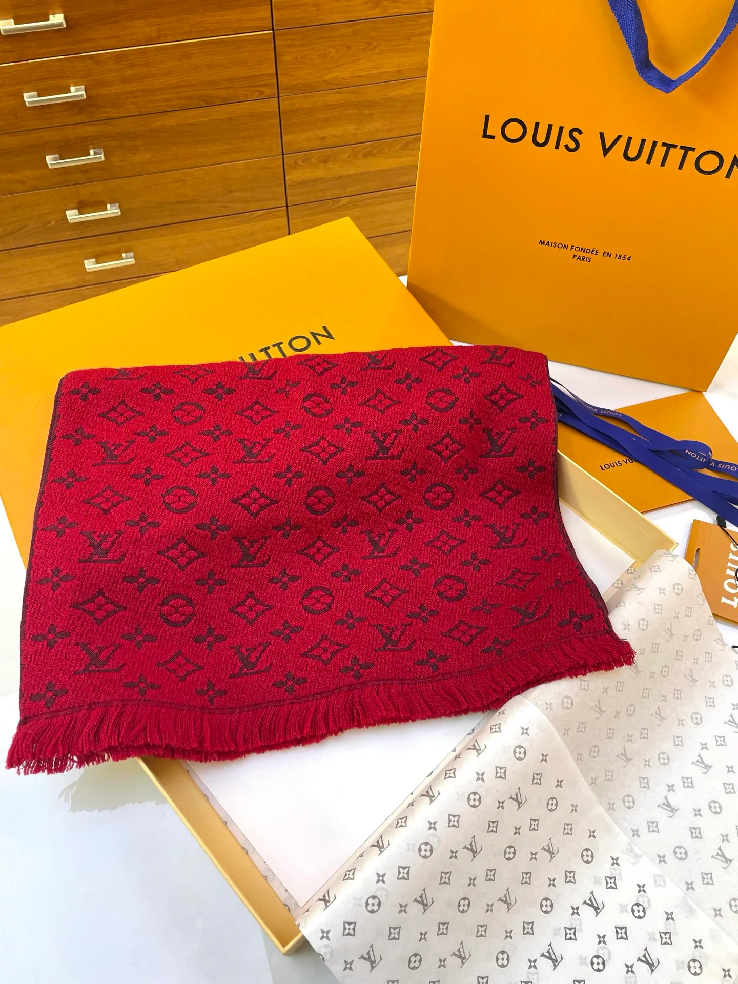 Шарфы Louis Vuitton 104679