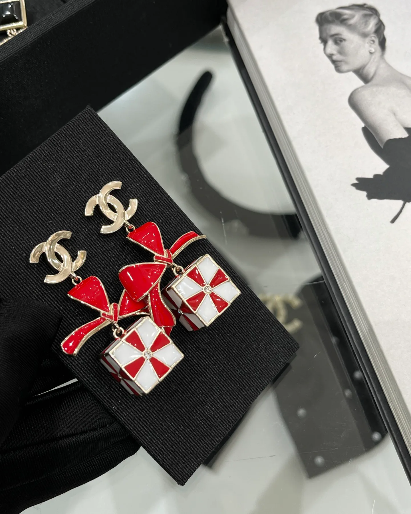 Бижутерия Chanel 1301154