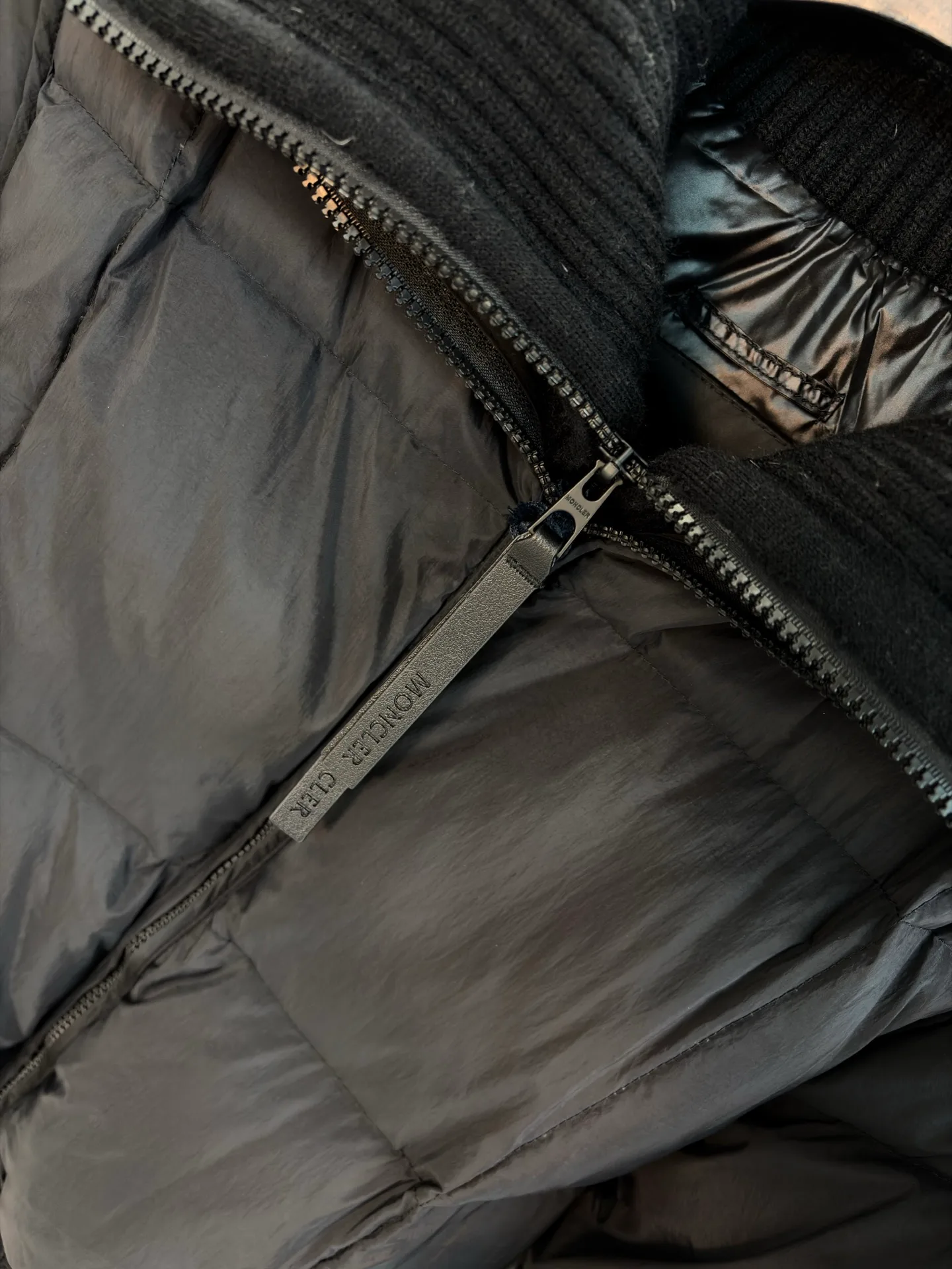 Куртки И Пуховики Женские Moncler 18335649