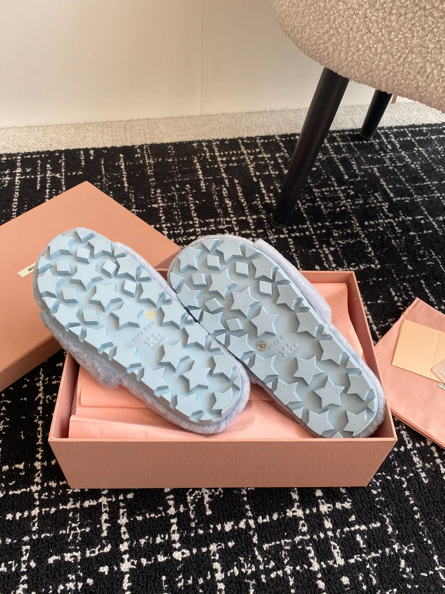 Тапочки Женские Miu Miu 18241531