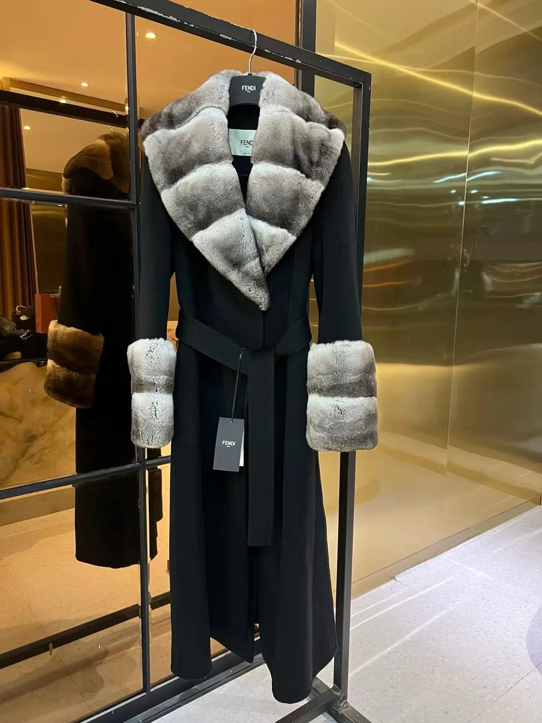 Пальто Женские Fendi 182344