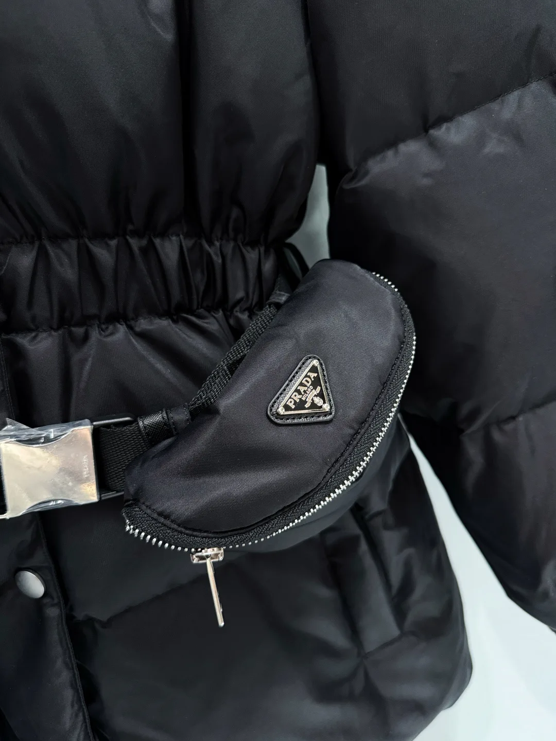 Куртки И Пуховики Женские Prada 19341863