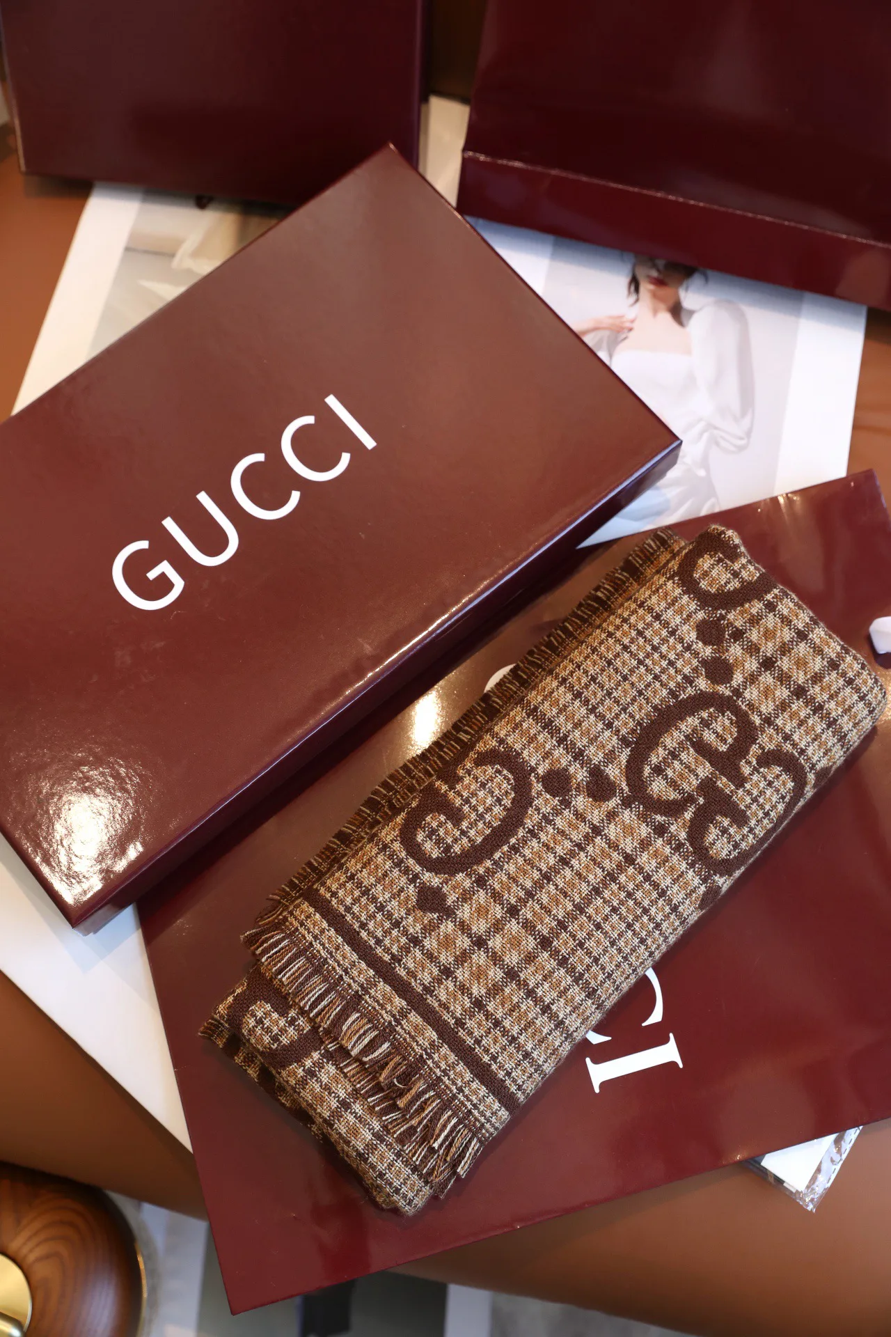 Шарфы Gucci 251401