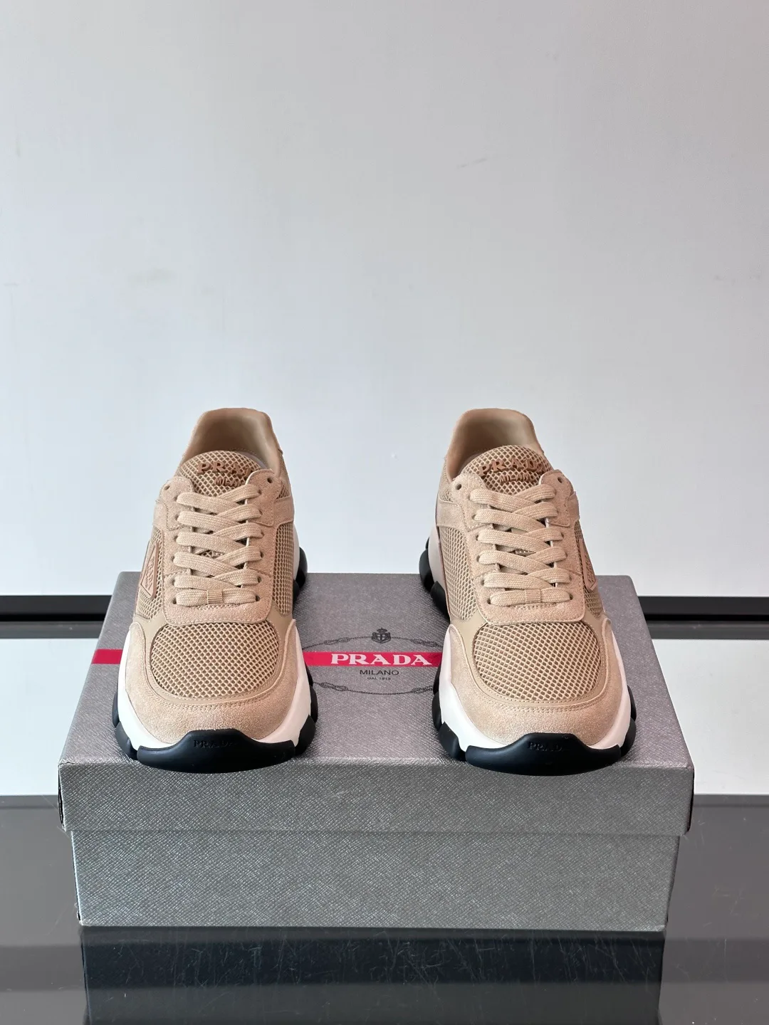 Кроссовки Мужские Prada 18449474
