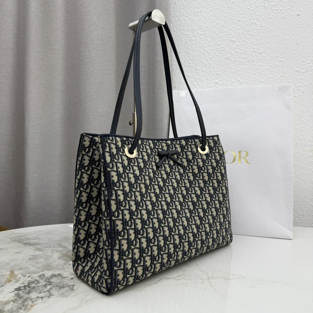 Классические Сумки Женские Christian Dior 11905743