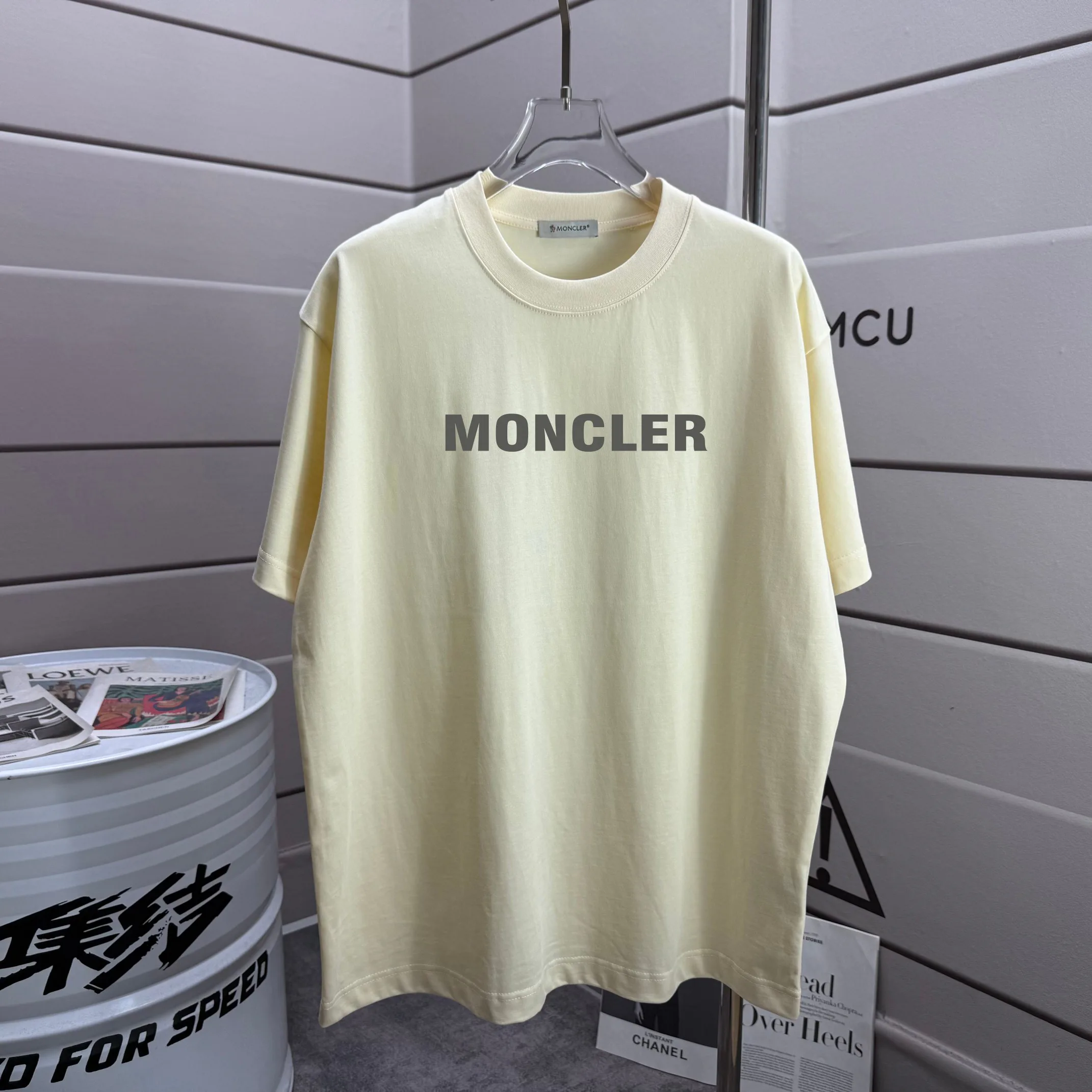 Футболки Женские Moncler 889885