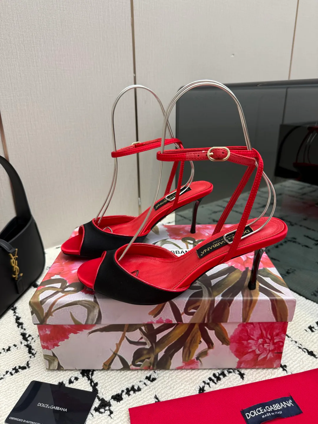 Босоножки Женские Dolce & Gabbana 18335959