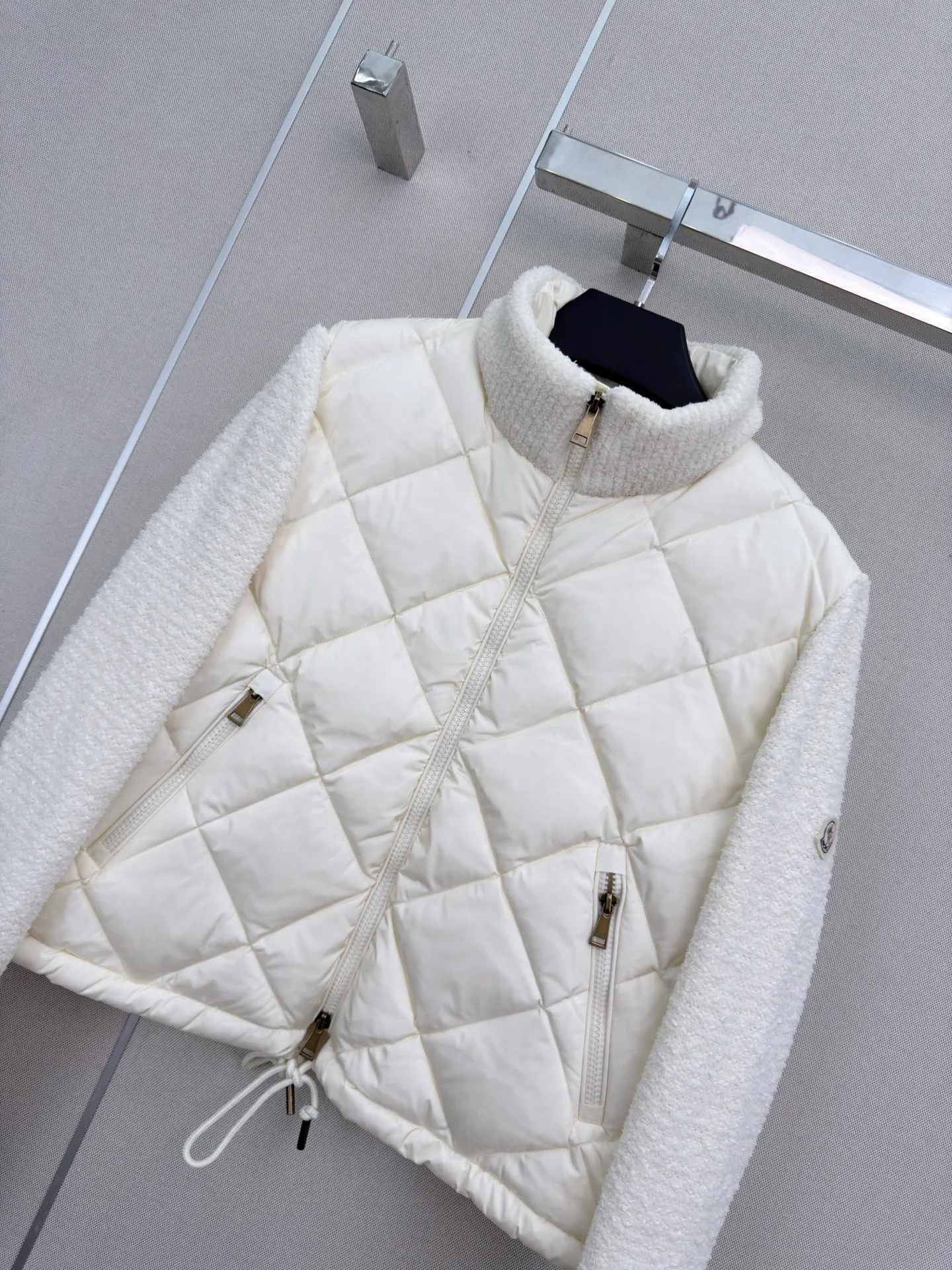 Куртки И Пуховики Женские Moncler 18023496
