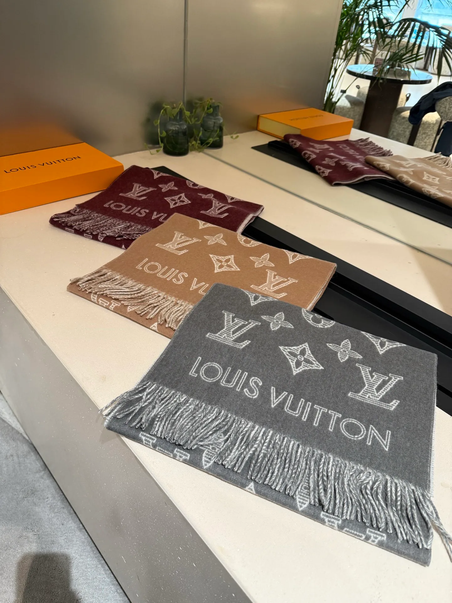 Шарфы Louis Vuitton 412349