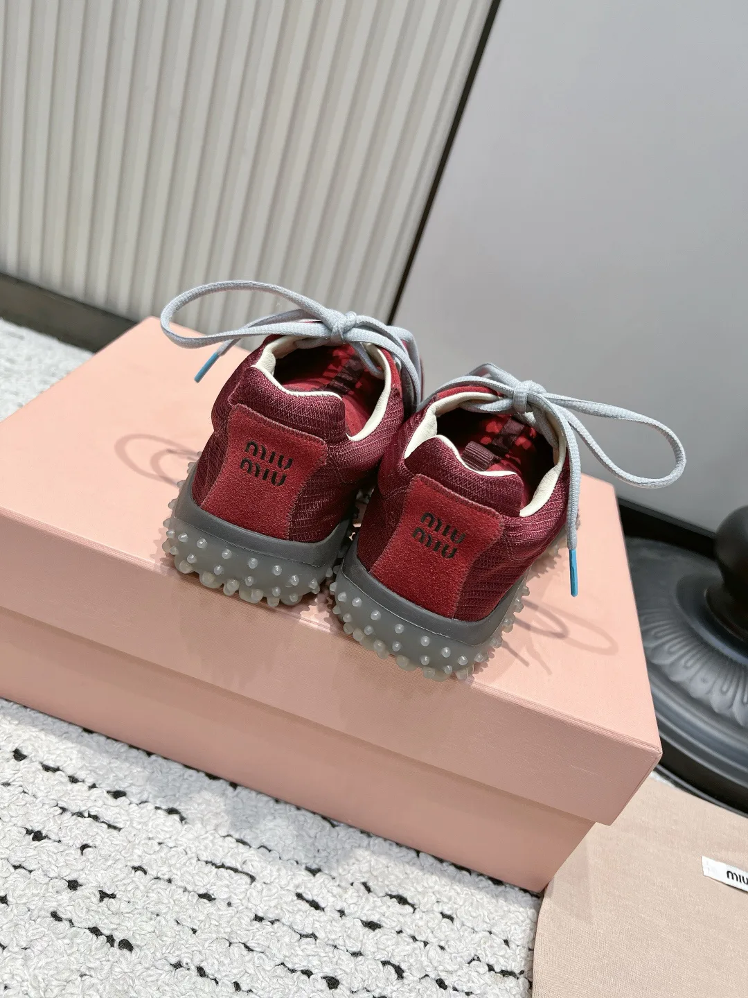 Кроссовки Женские Miu Miu 17578023