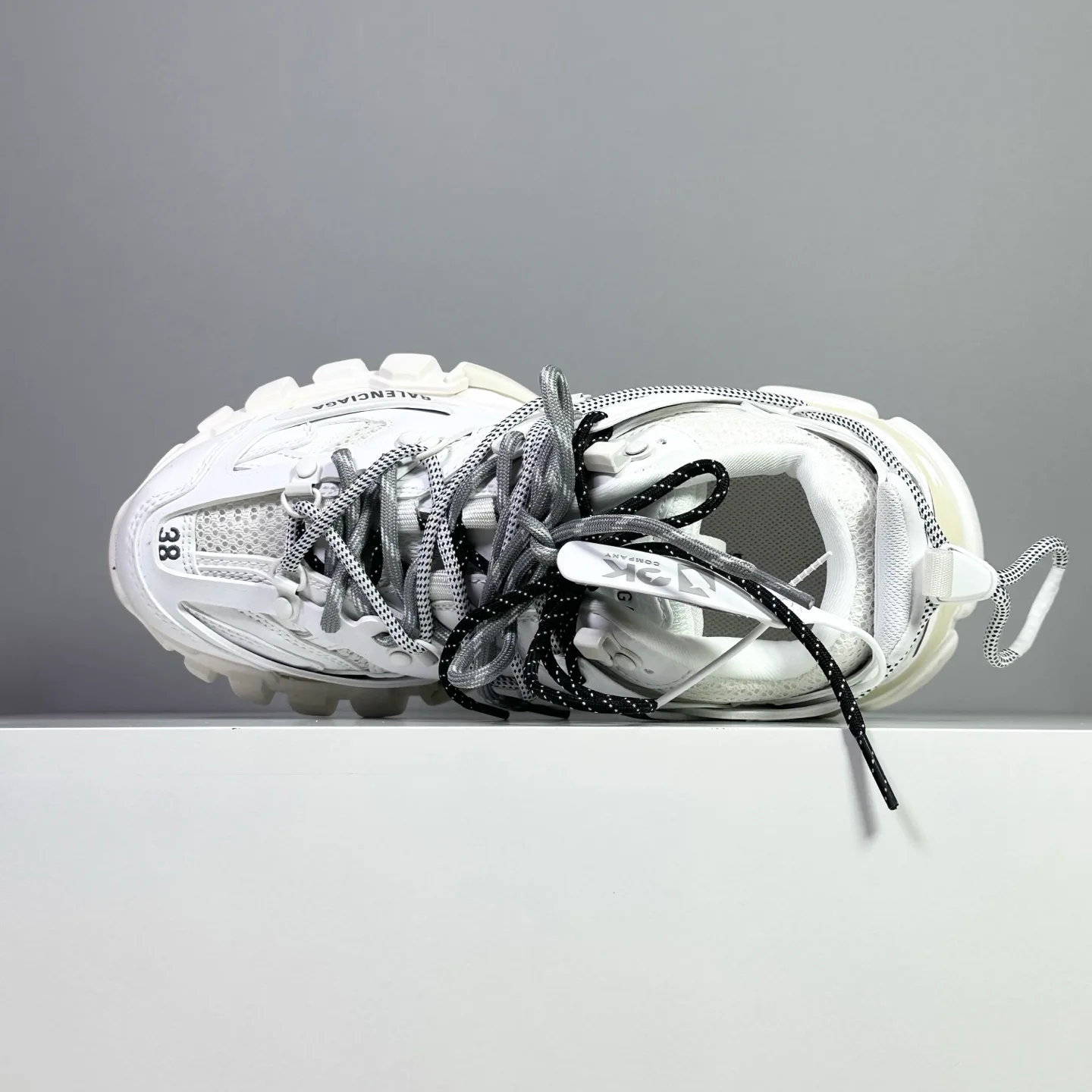 Кроссовки Женские Balenciaga 11576027