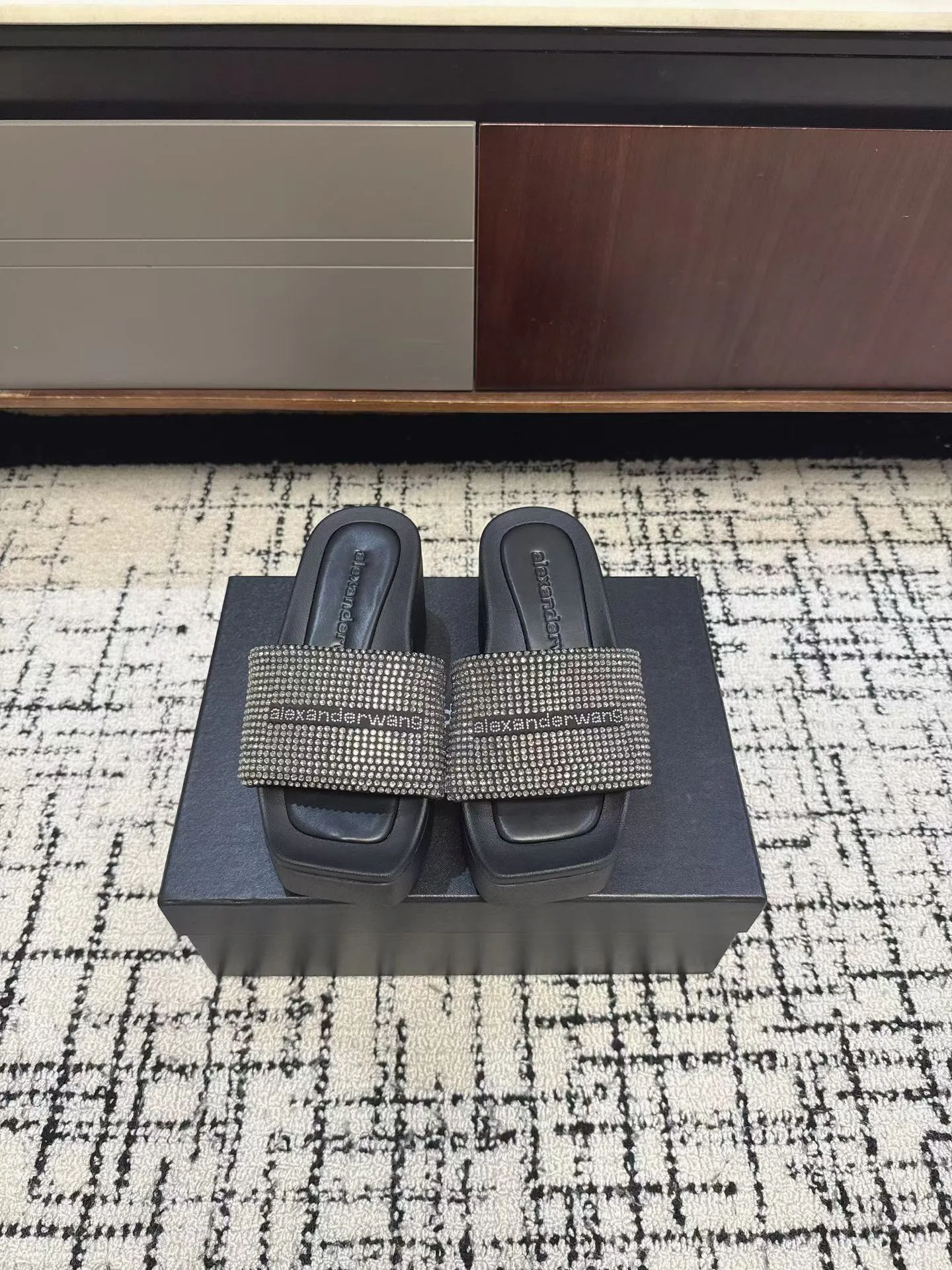 Шлепанцы Женские Alexander Wang 11643680