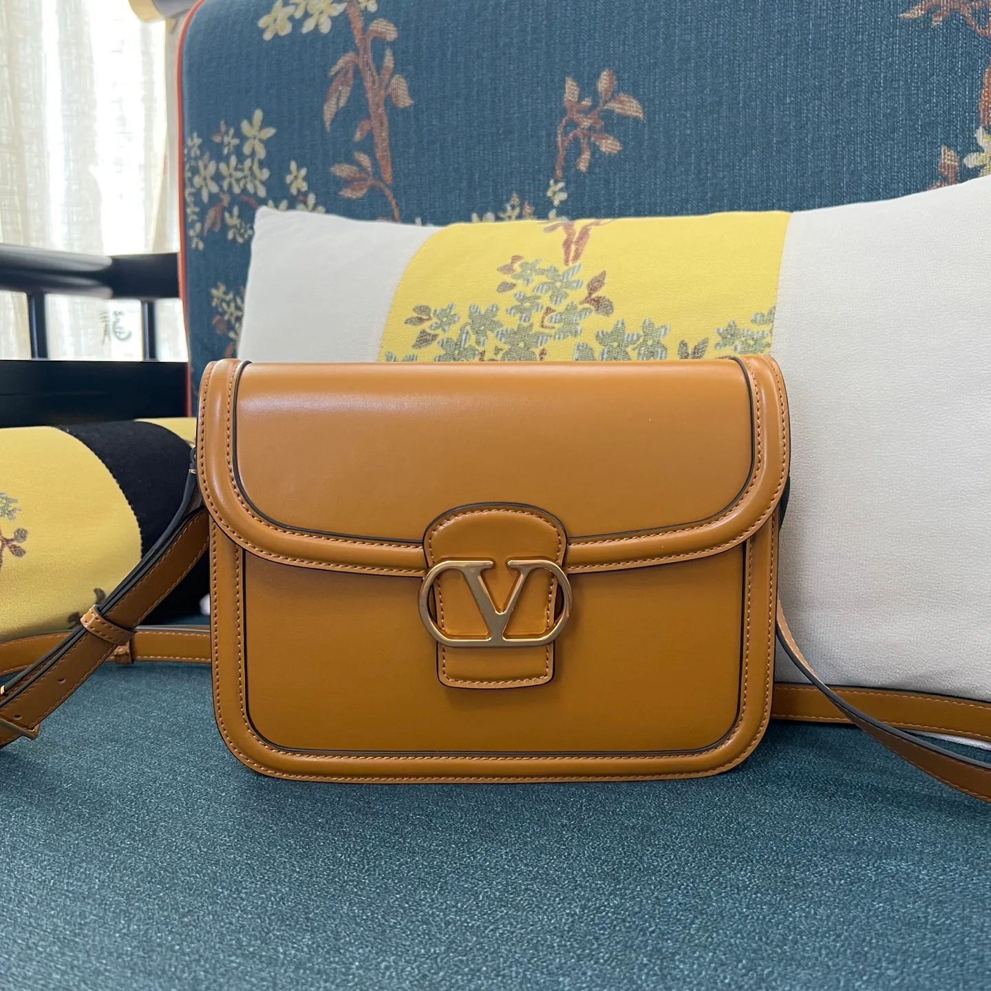 Классические Сумки Женские Valentino 8728887