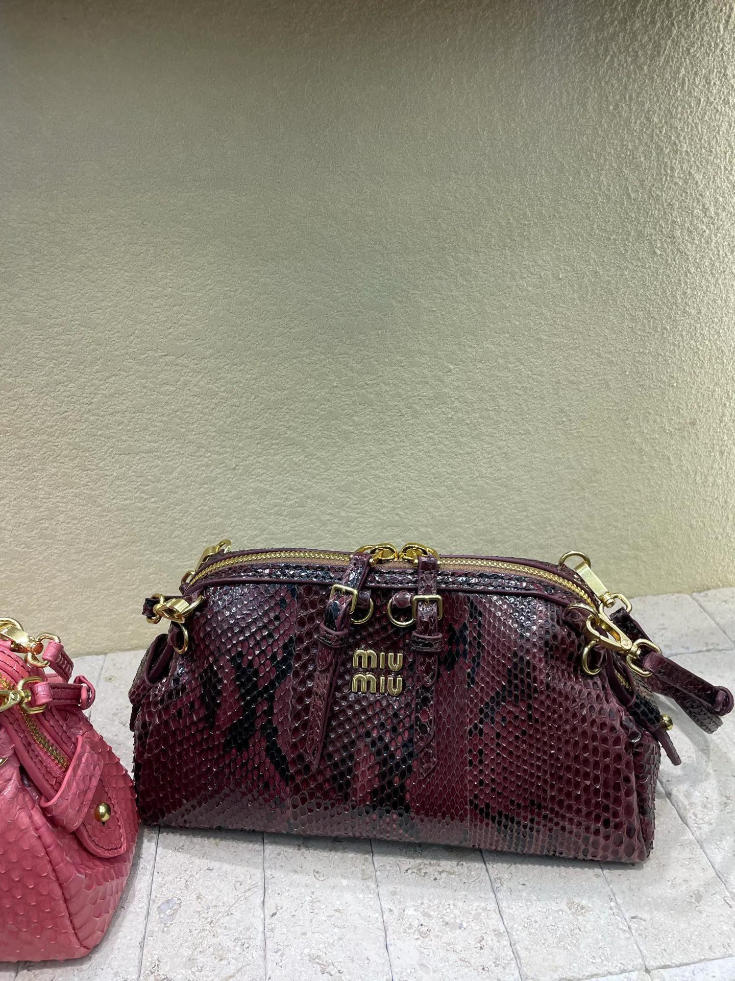 Классические Сумки Женские Miu Miu 12702925