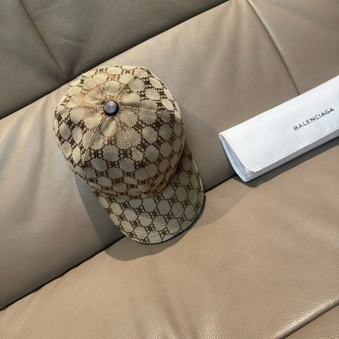 Головные Уборы Balenciaga 17052