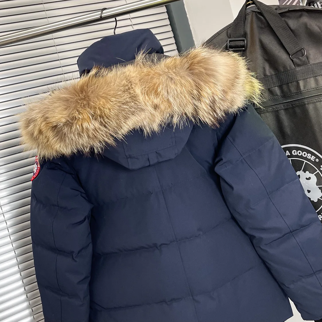 Куртки И Пуховики Женские Canada Goose 798383