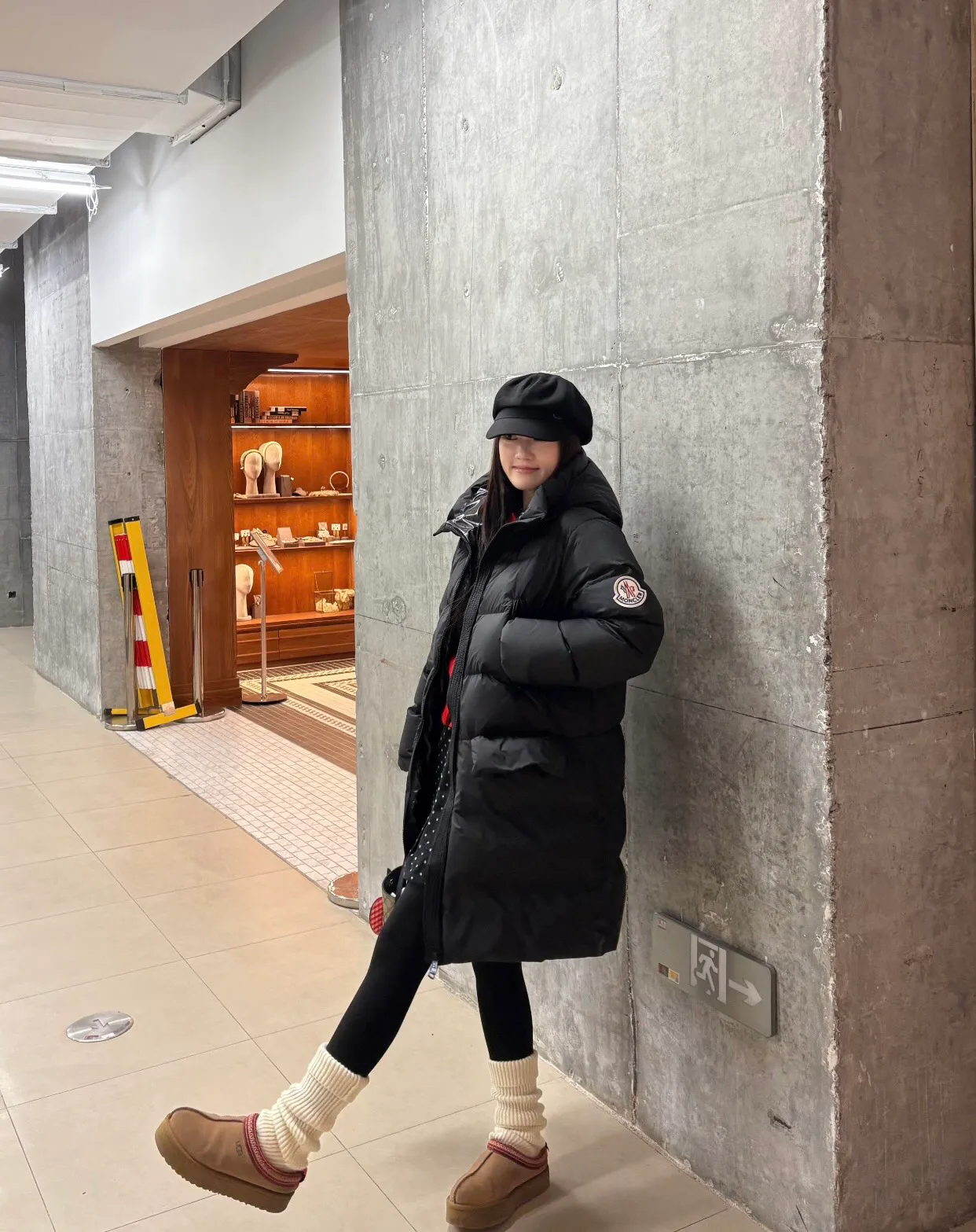 Пуховики Женские Moncler 254085