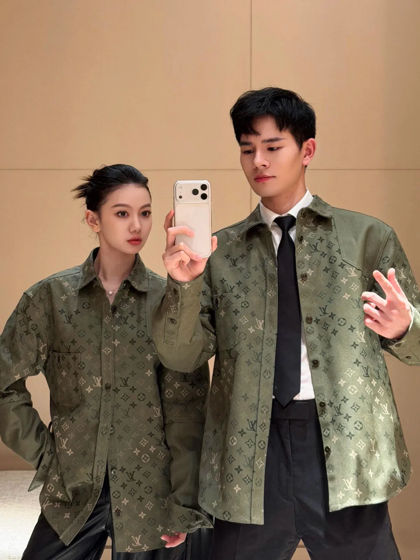 Куртки Женские Louis Vuitton 382191