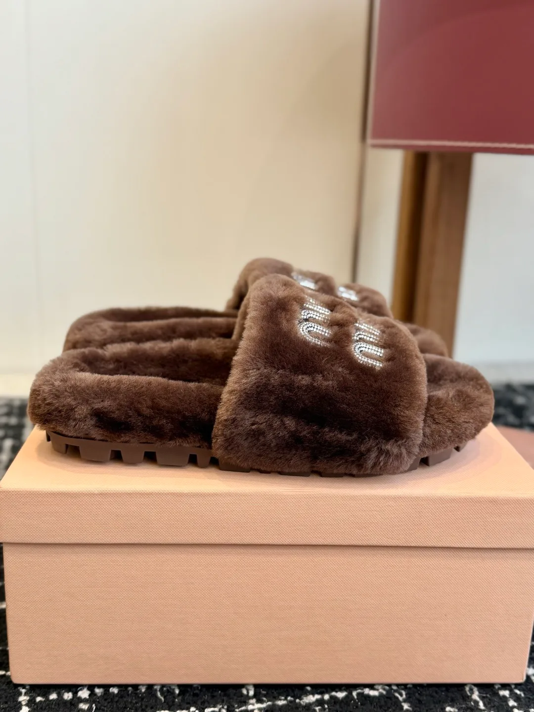 Тапочки Женские Miu Miu 18139570
