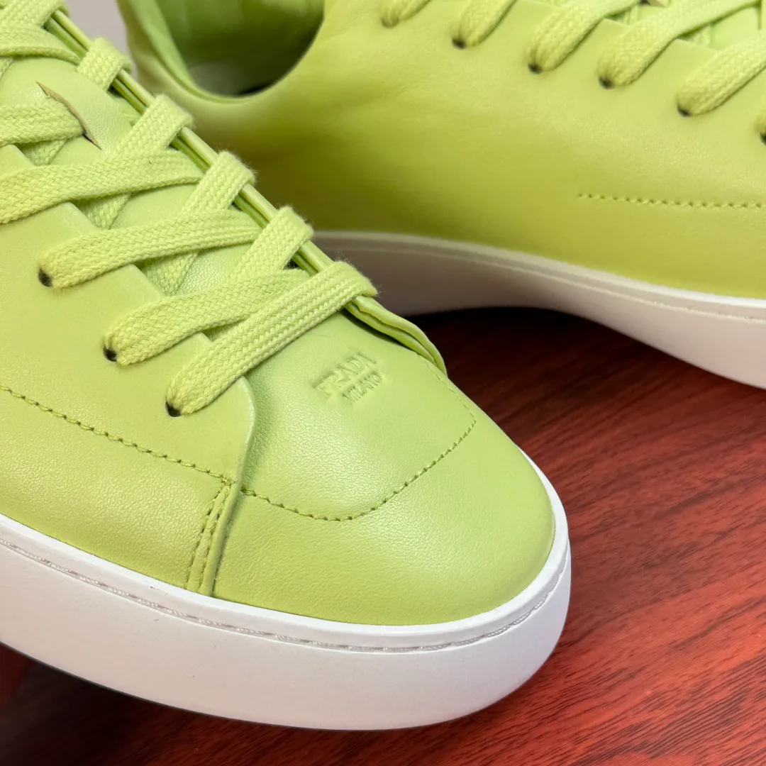 Кроссовки Мужские Prada 16935030