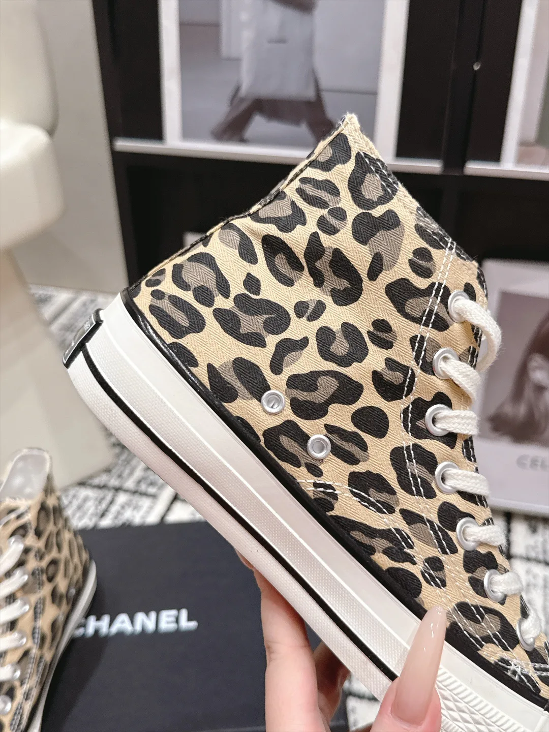 Кроссовки Женские Chanel 18139183