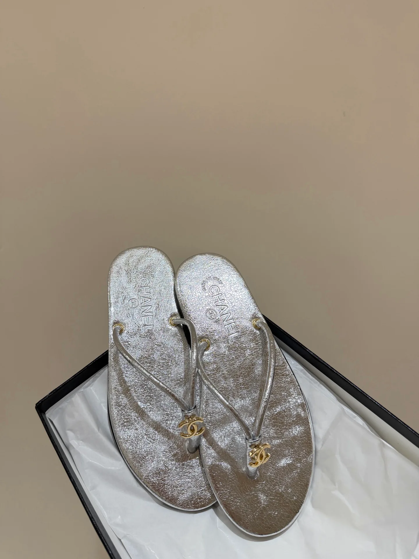 Шлепанцы Женские Chanel 12843826