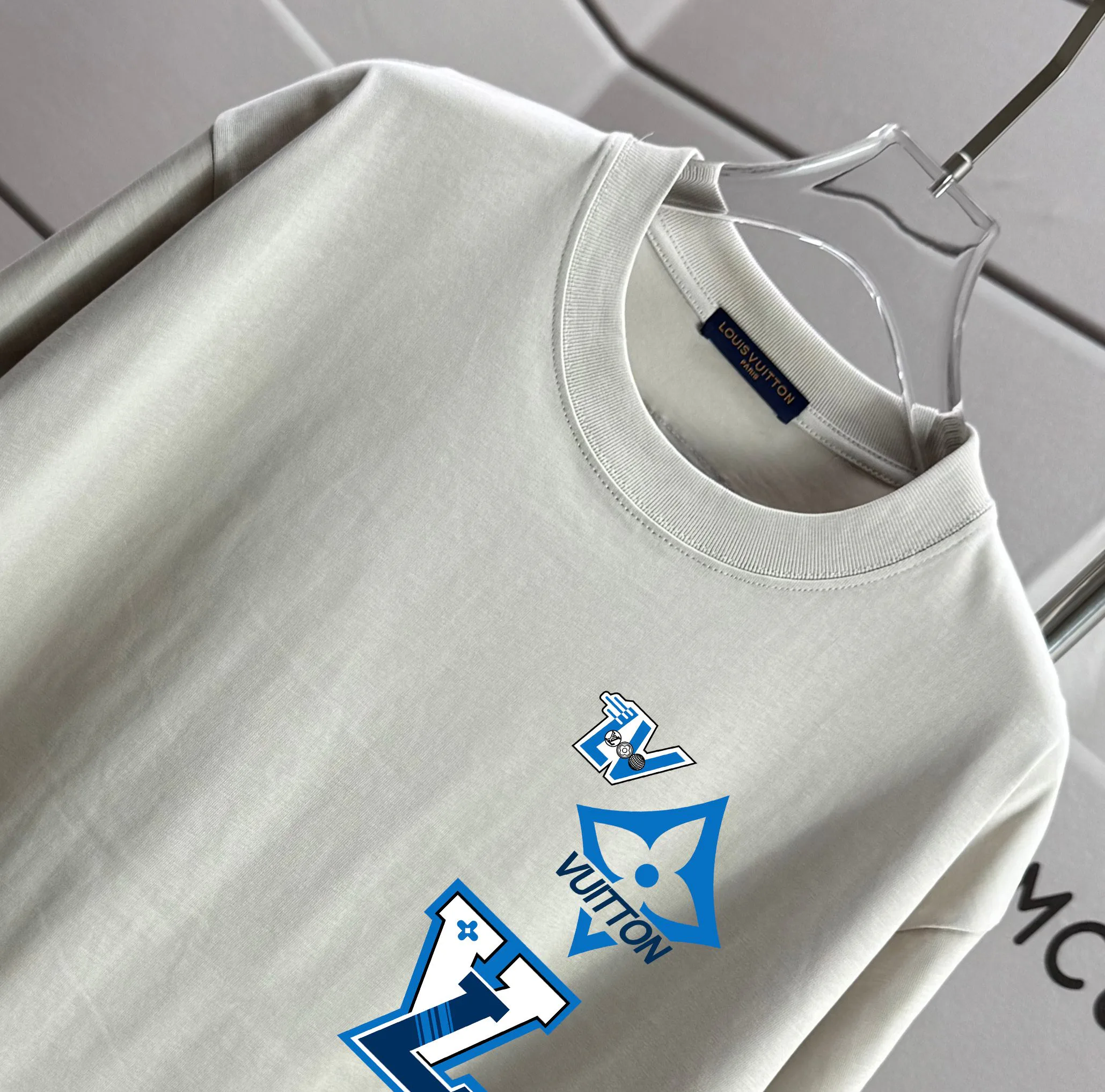 Футболки Женские Louis Vuitton 889895