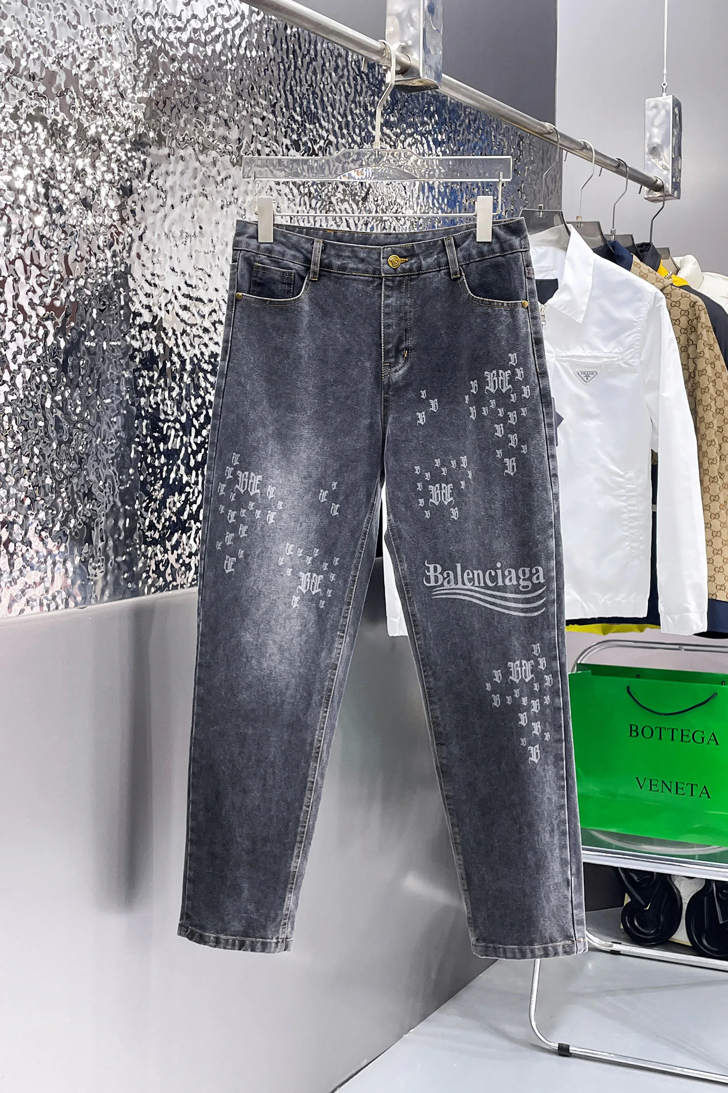 Джинсы Женские Balenciaga 6060171