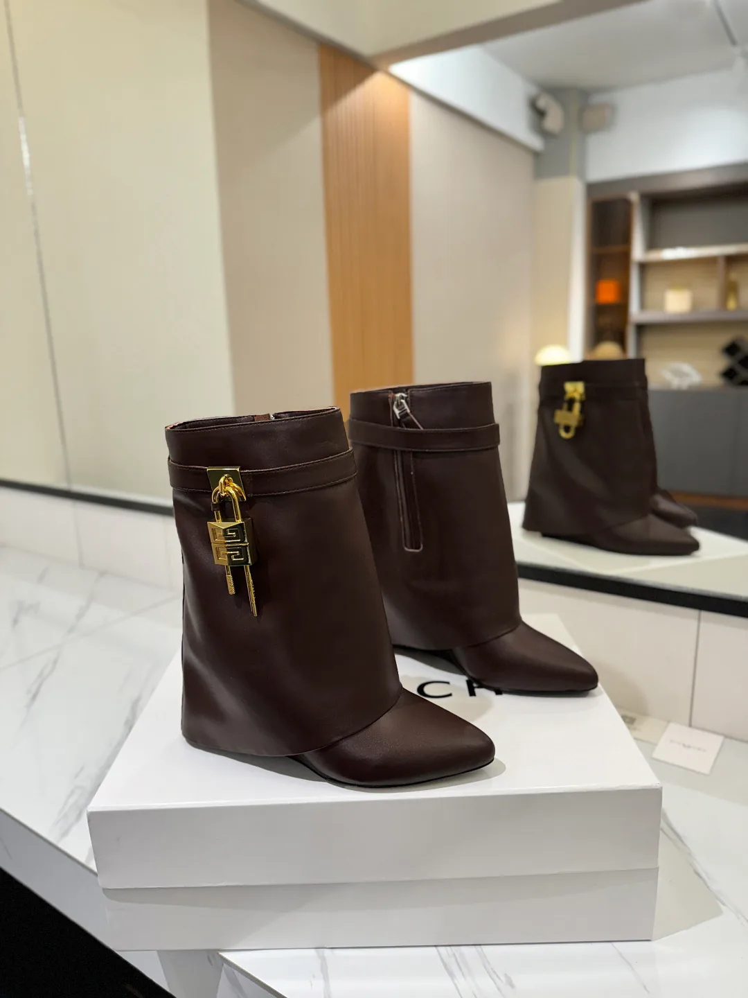 Ботинки Женские Givenchy 394535