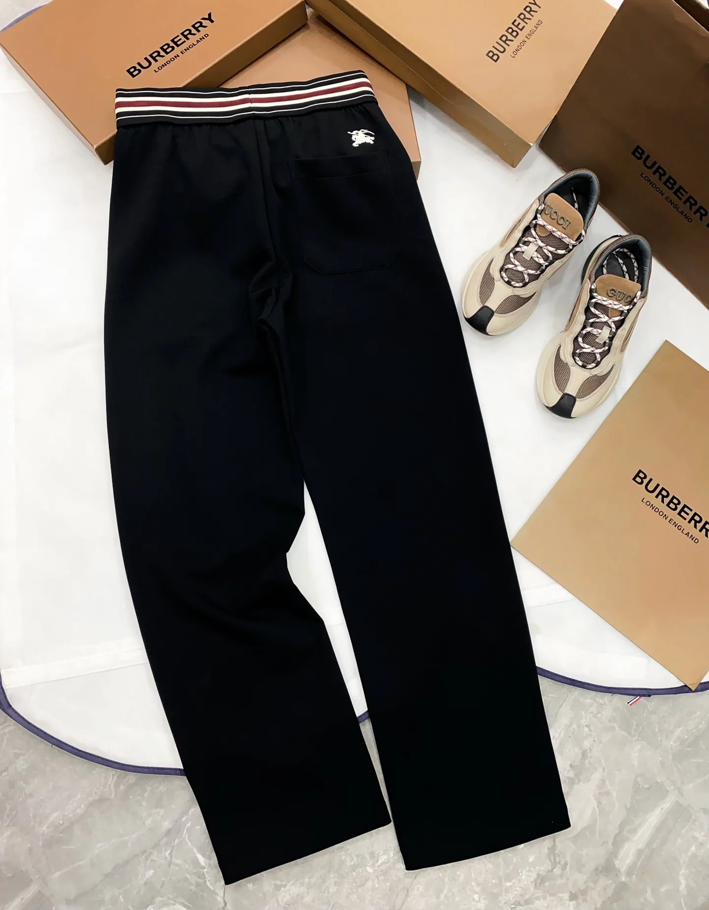 Брюки Мужские Burberry 13441681