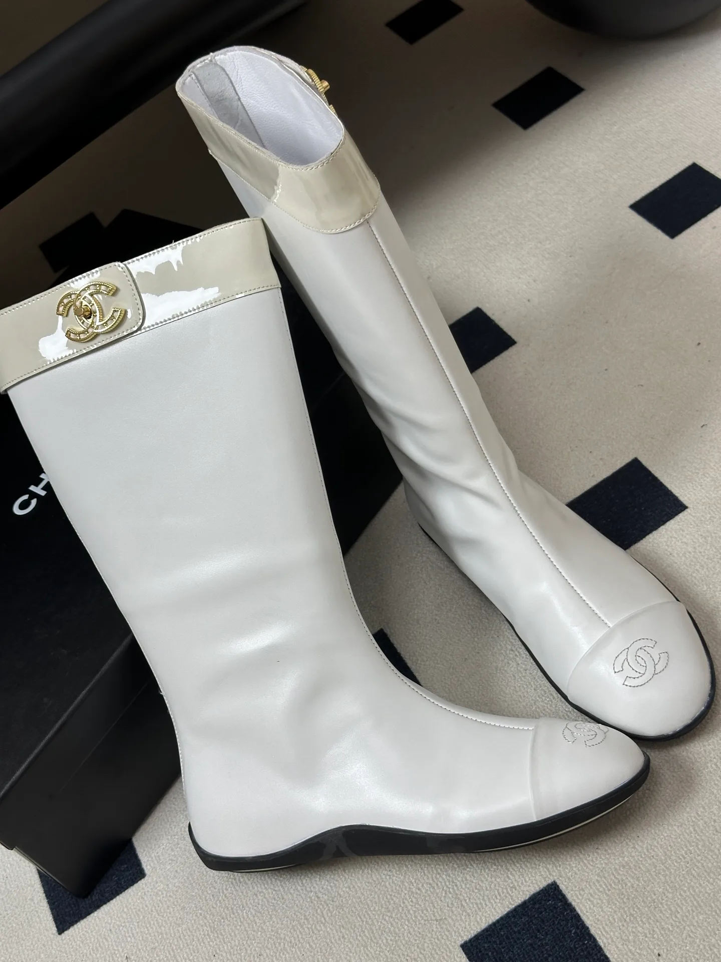 Сапоги Женские Chanel 18543435