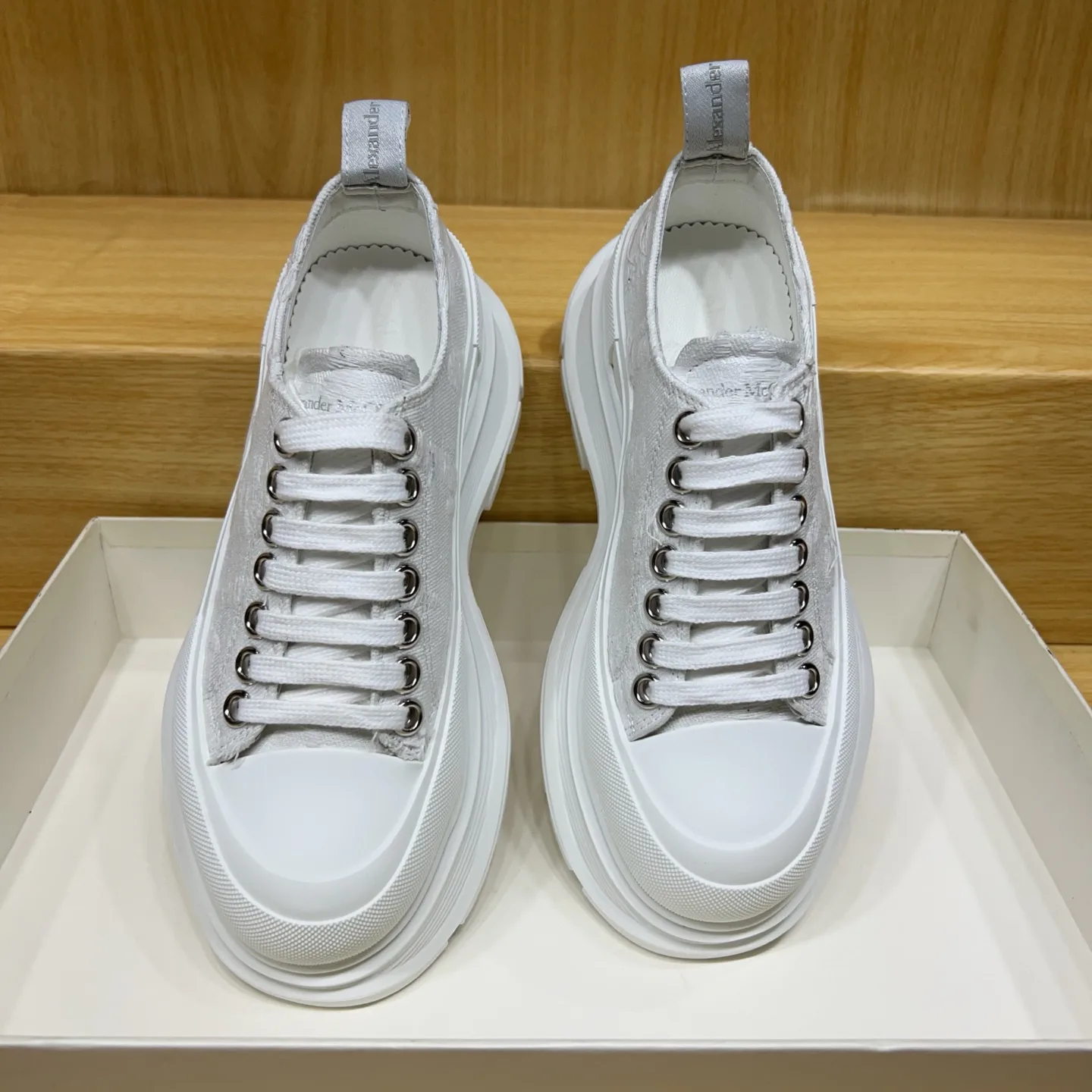 Кроссовки Женские Alexander Mcqueen 17545164