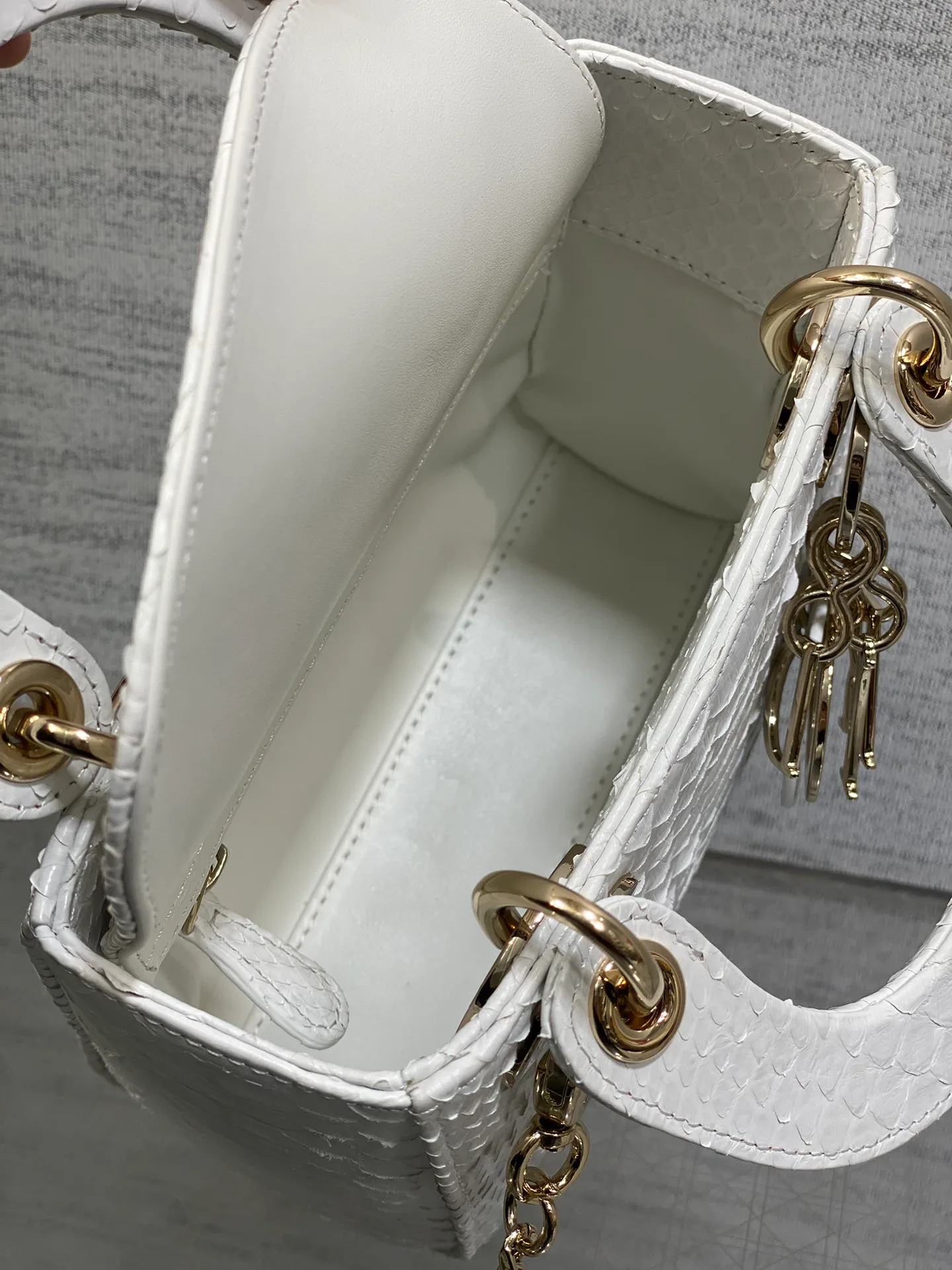 Классические Сумки Женские Christian Dior 11581720