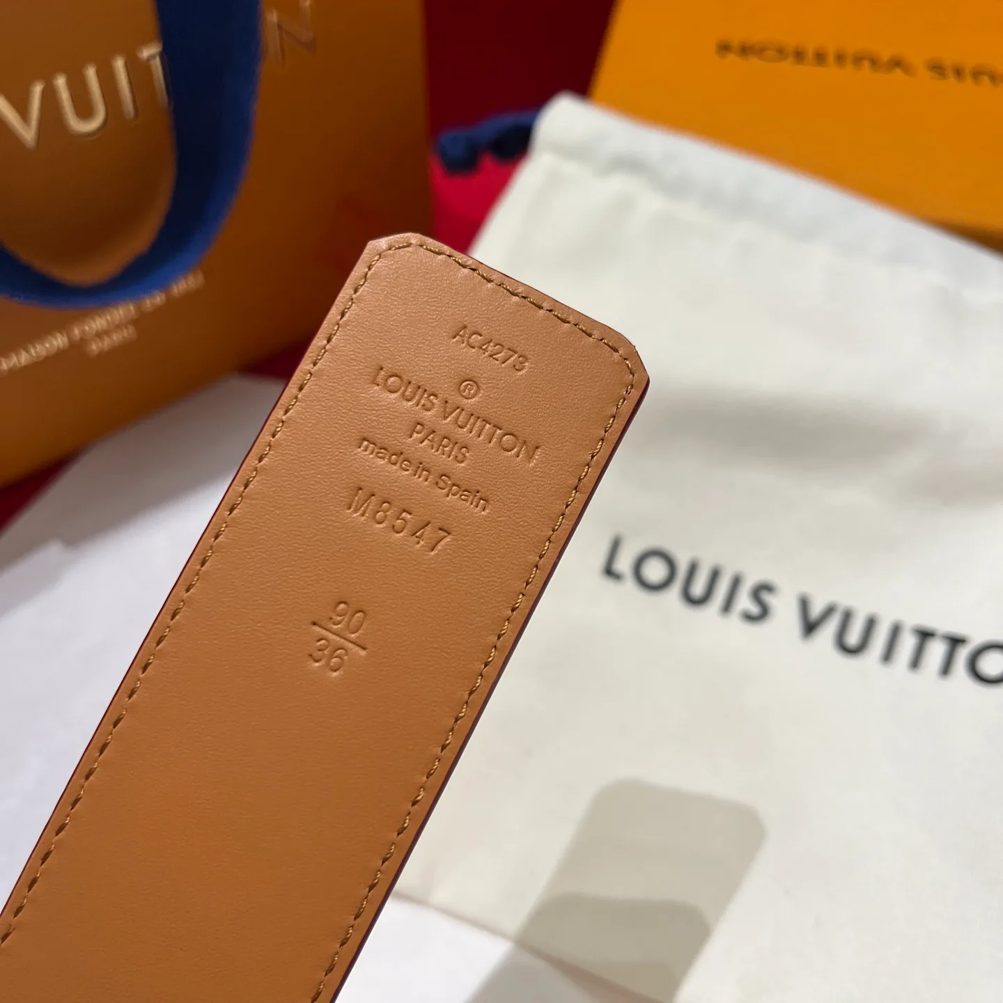 Ремни Louis Vuitton 17645332