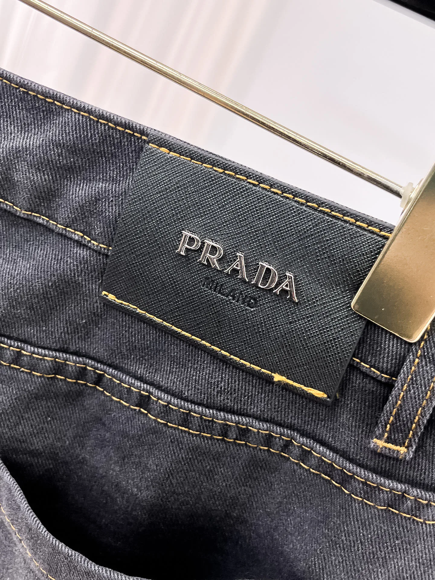 Джинсы Мужские Prada 18499655