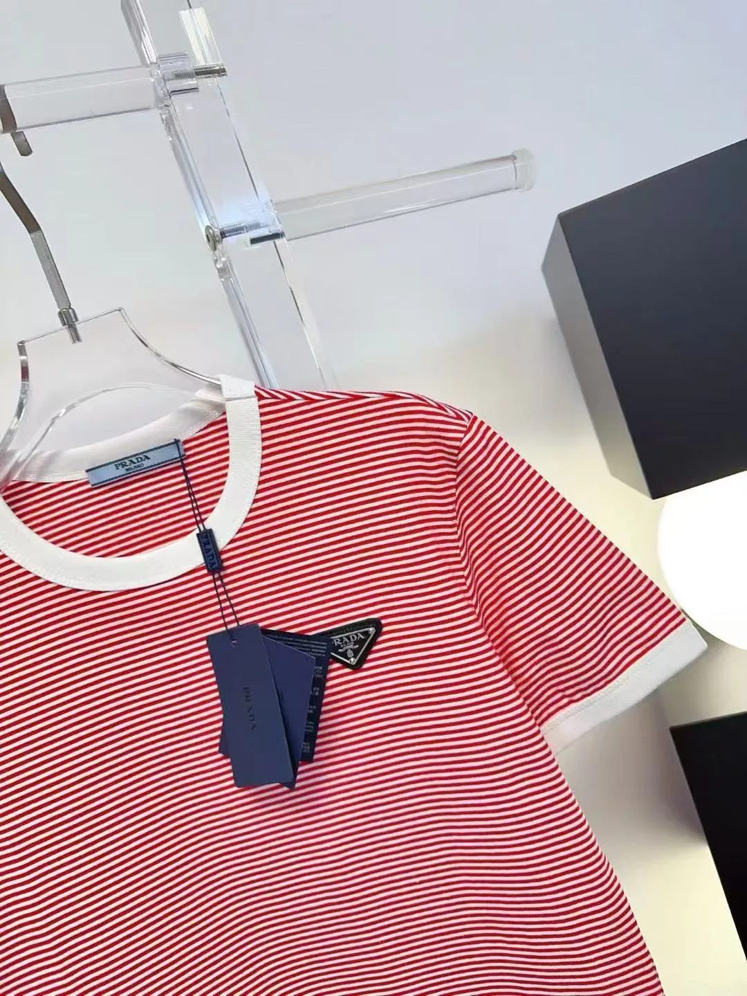 Футболки Женские Prada 11334541