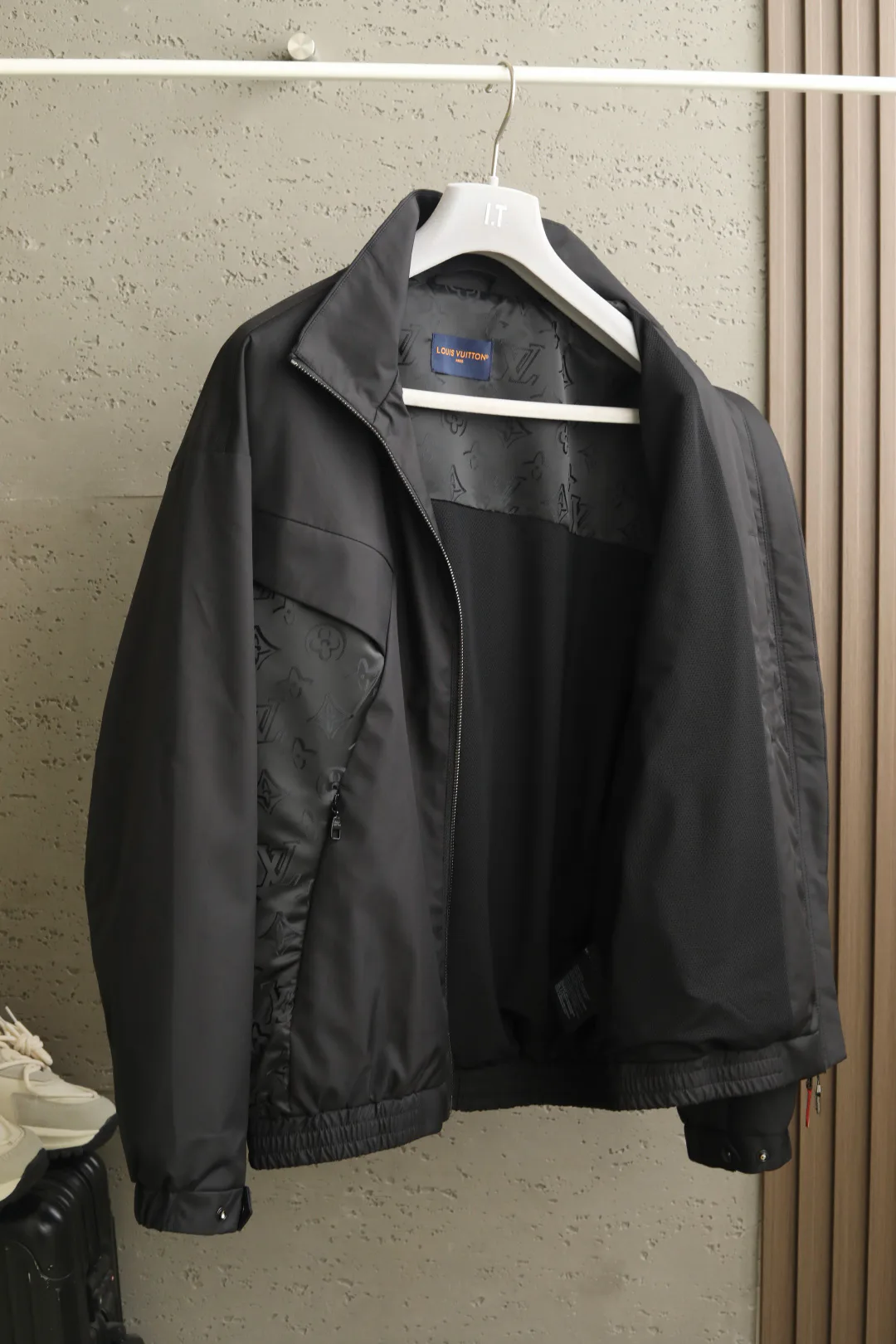 Куртки И Пуховики Мужские Louis Vuitton 11602528