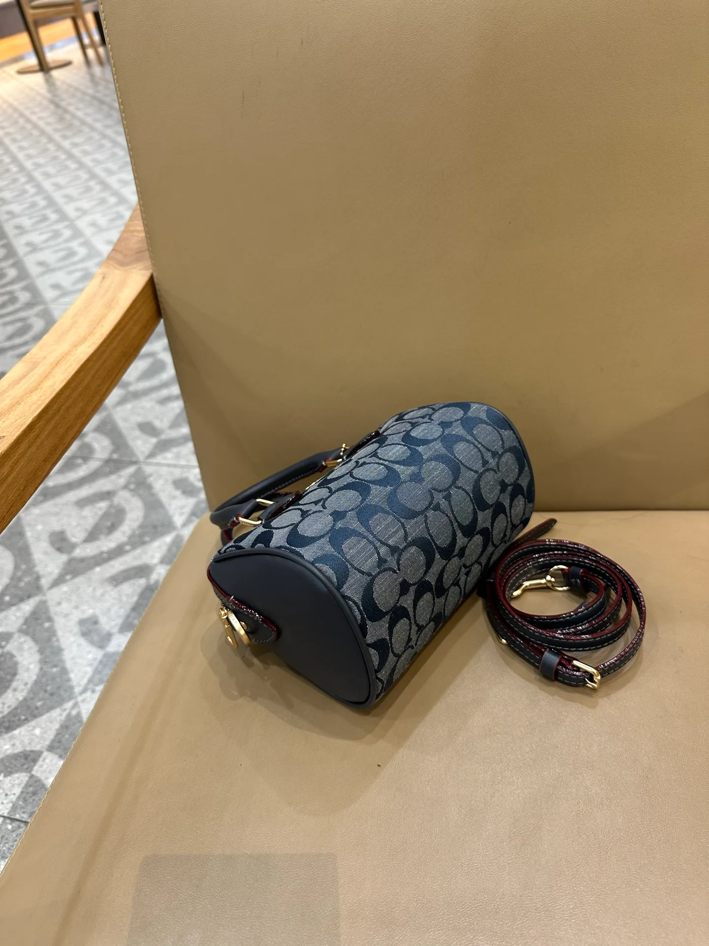 Классические Сумки Женские Coach 11552255