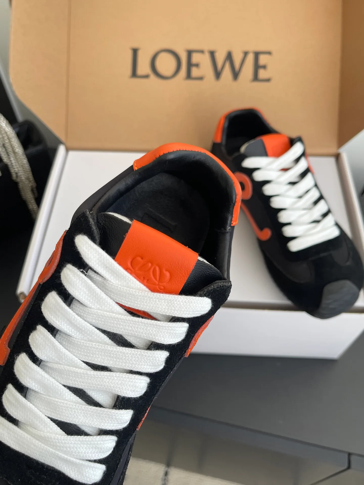 Кроссовки Женские Loewe 11678212