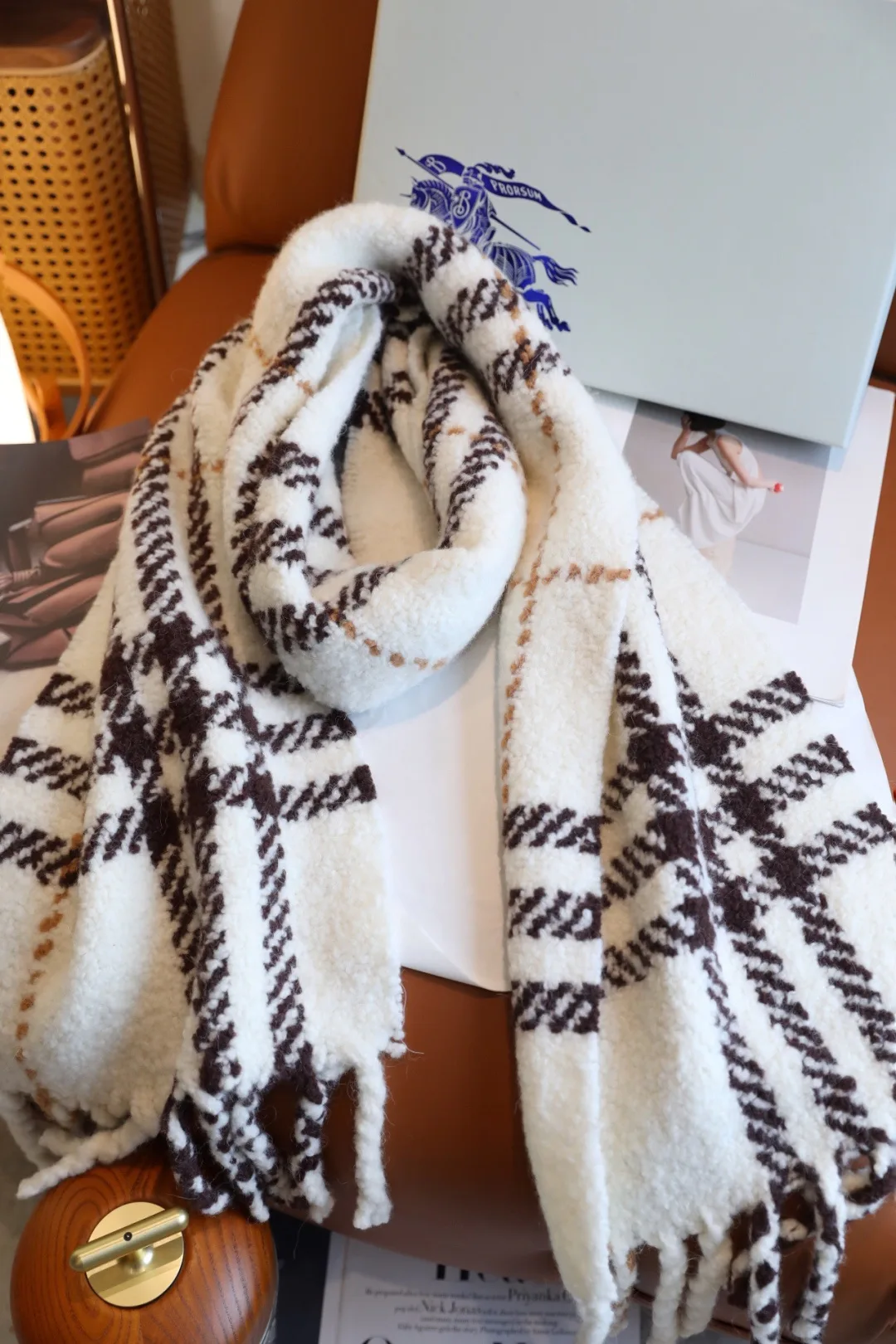 Шарфы Burberry 2273340