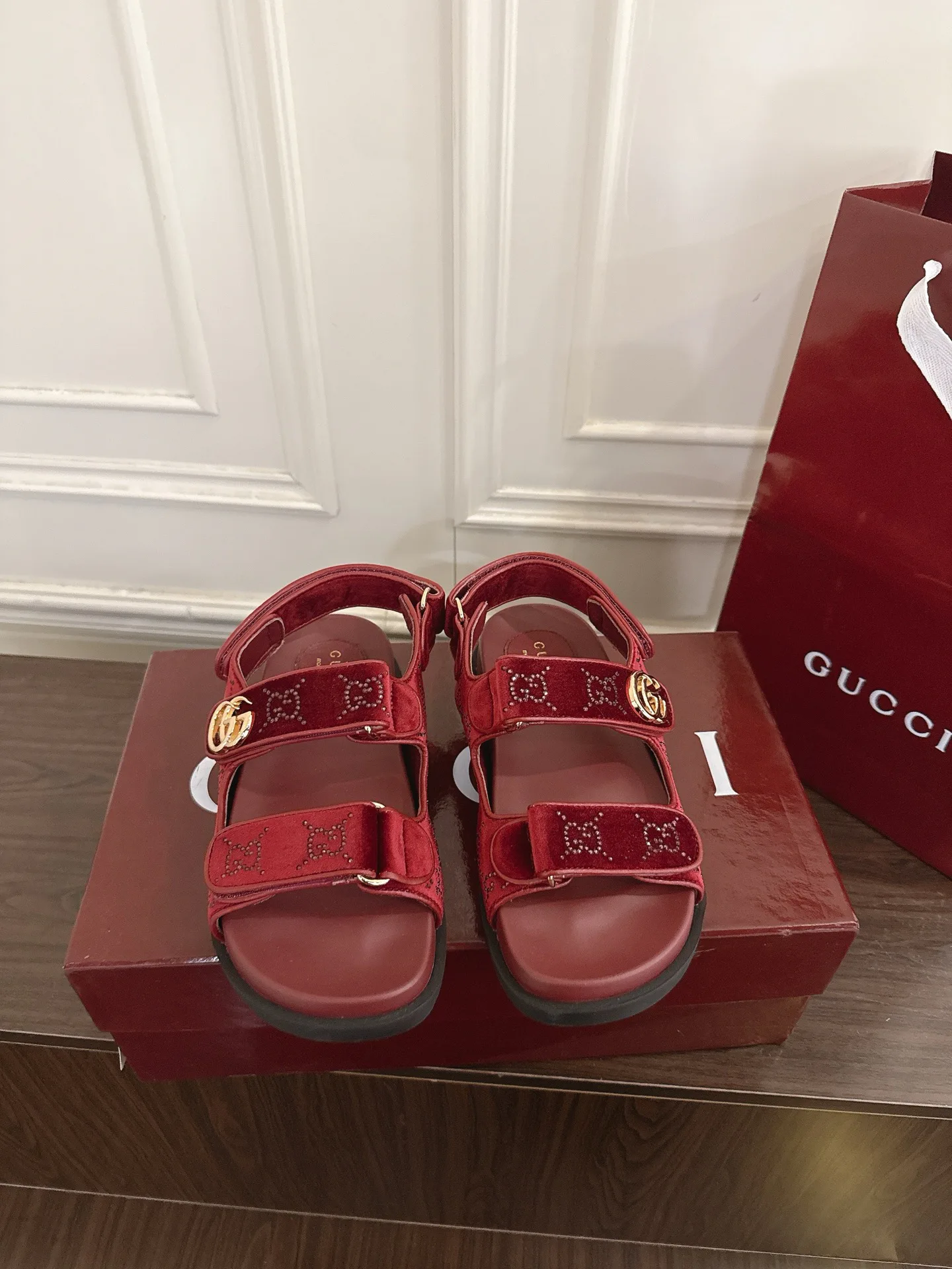 Сандалии Женские Gucci 13540611