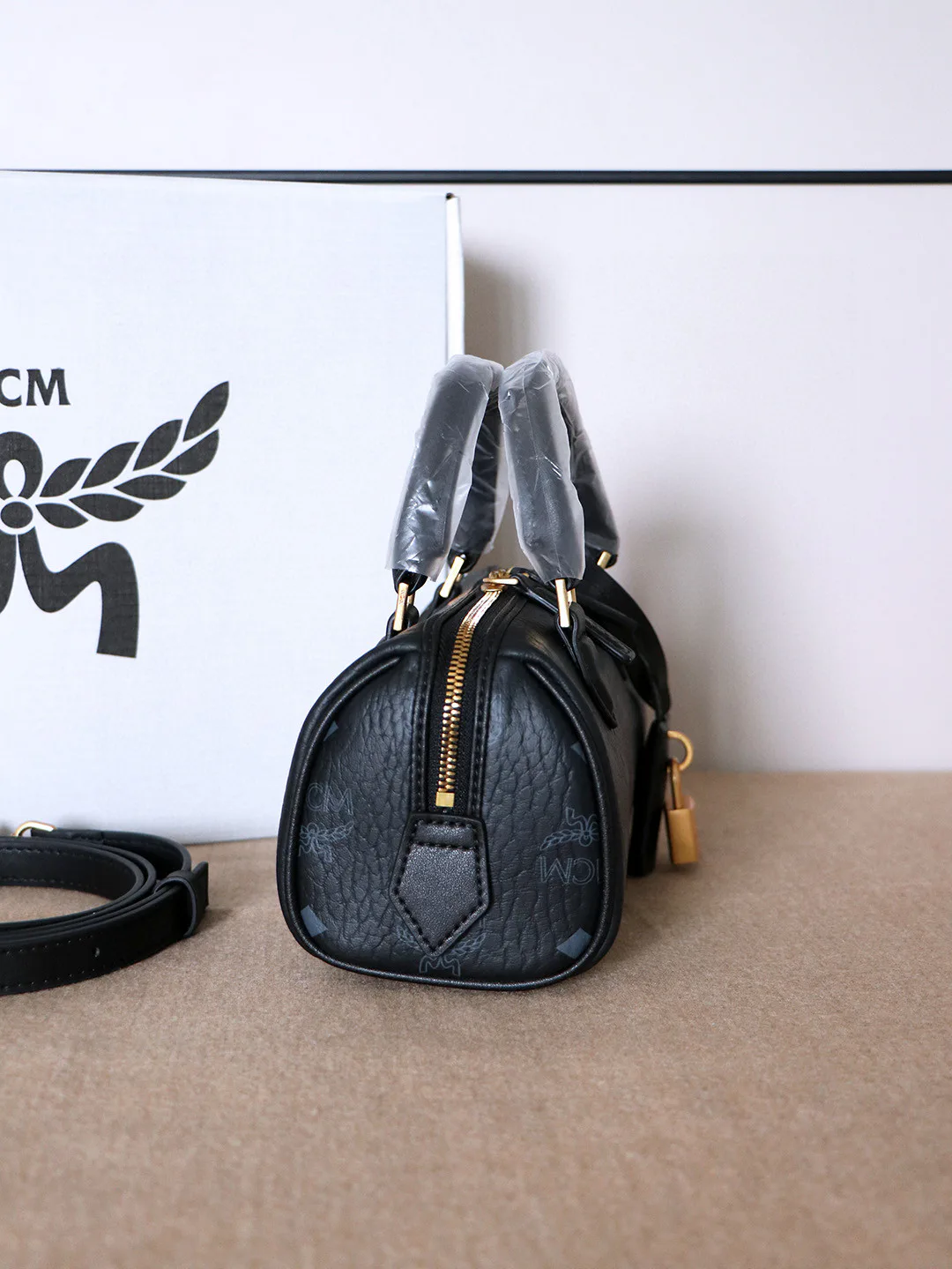 Классические Сумки Женские Mcm 13208837