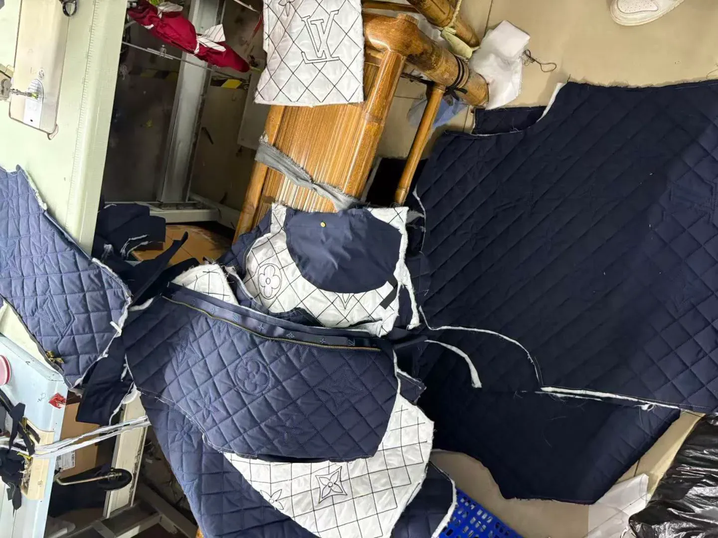 Куртки И Пуховики Мужские Louis Vuitton 174519